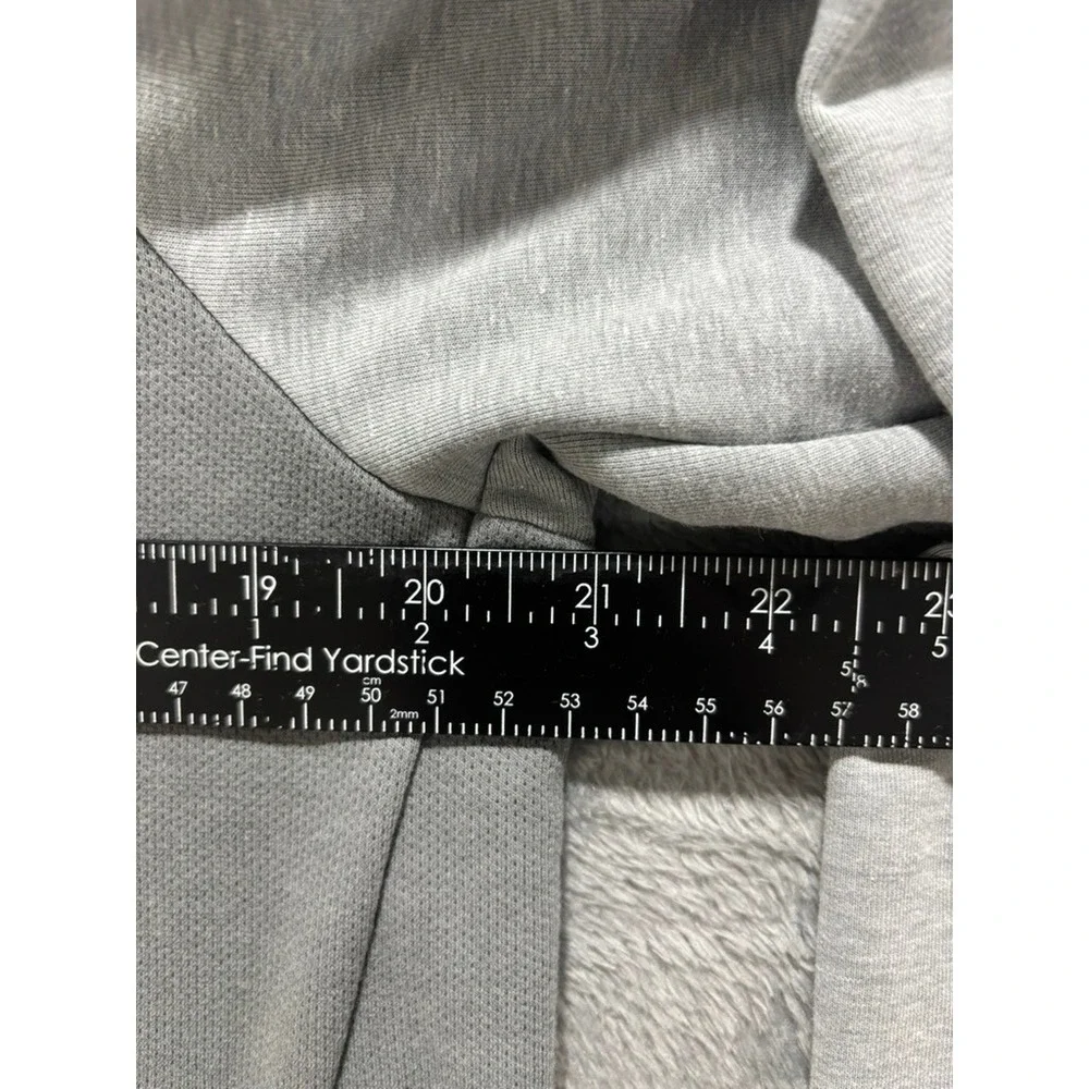 Nike M Gray‎ Therma-FIT Pullover Hoodie Womens Crewneck Swoosh Logo Athleisure